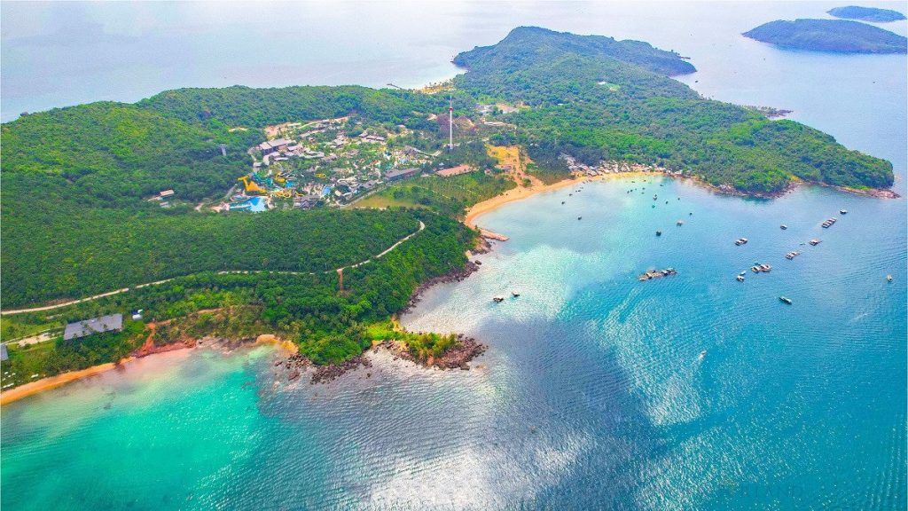 Bãi Thơm Phú Quốc sở hữu cảnh quan thiên nhiên đẹp tuyệt mĩ
